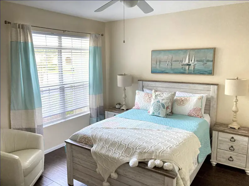 apartment condo living room clearwater tampa bay florida avalon beach sandy toes vacation st-pete st-petersburg bedroom vrbo airbnb amenities luxury sandy toes